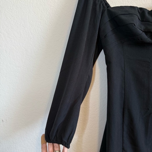 Abercrombie & Fitch Black Long Sleeve Lightweight Mini Dress Size Small - Picture 3 of 9